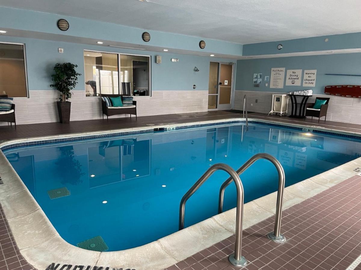 Holiday Inn Express Lapeer By Ihg מראה חיצוני תמונה